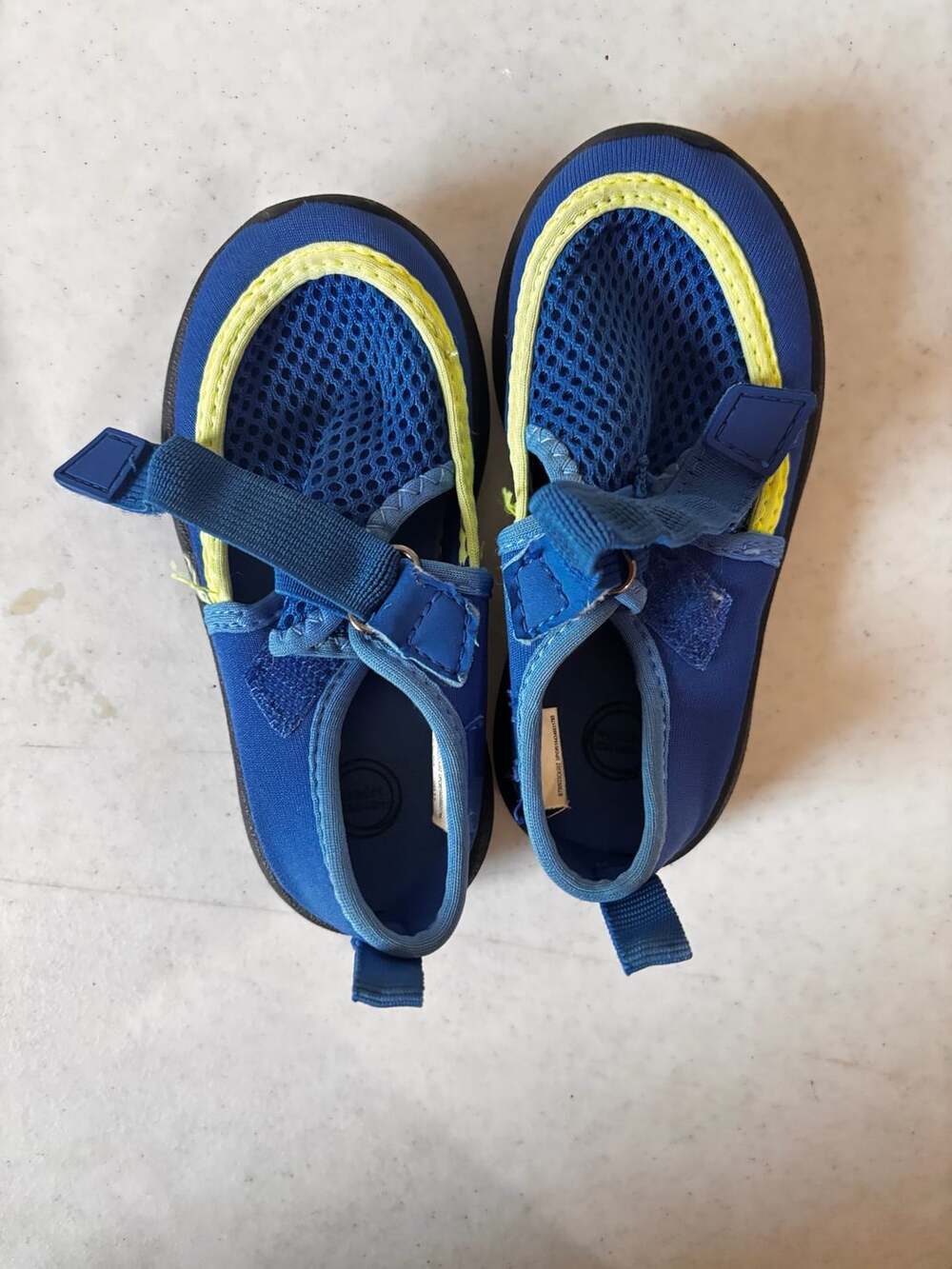 Wonder Nation Toddler Boys Blue and Yellow Water Shoes Size USA 5-6